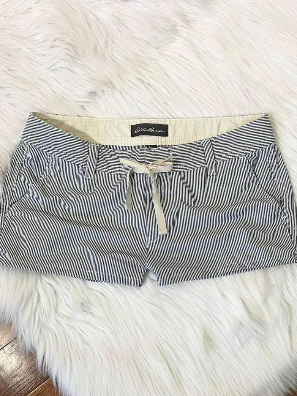 Eddie Bauer Women's Navy and White Pinstripe Cargo Shorts